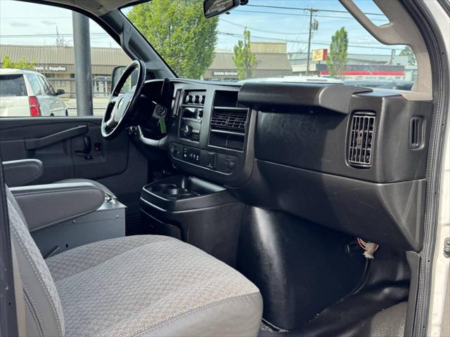 2017 Chevrolet Express Work Van