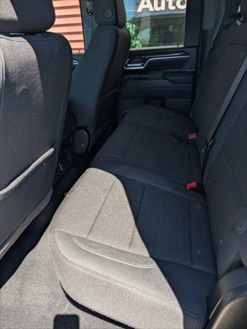 2025 GMC Sierra 3500HD 4WD Double Cab Long Bed SLE