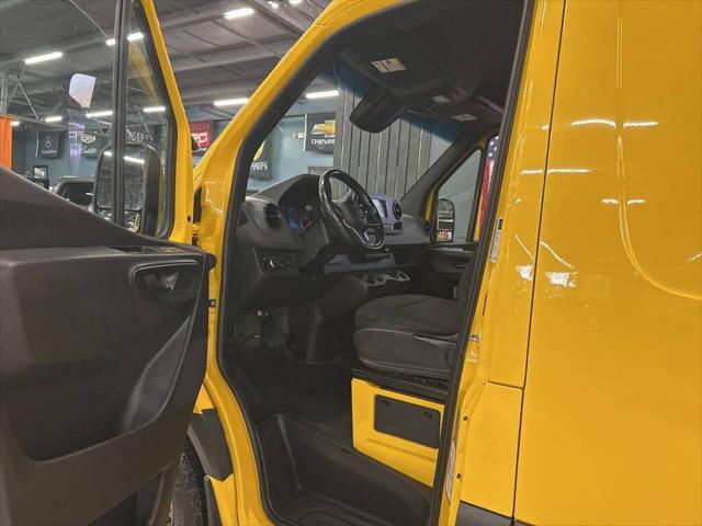 2021 Mercedes-Benz Sprinter 2500 High Roof I4