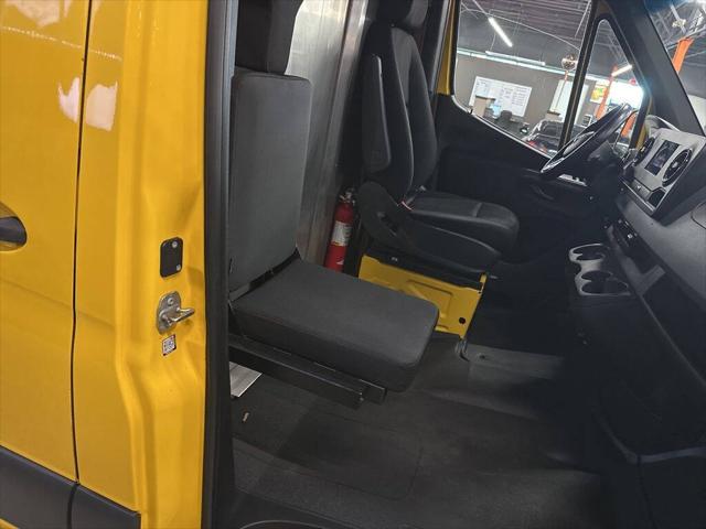 2021 Mercedes-Benz Sprinter 2500 High Roof I4