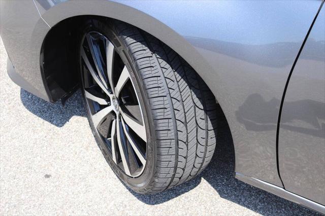 2022 Nissan Altima SR FWD