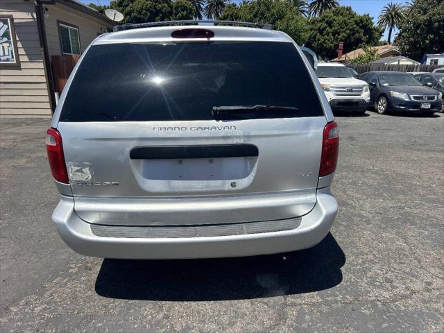 2003 Dodge Grand Caravan SE
