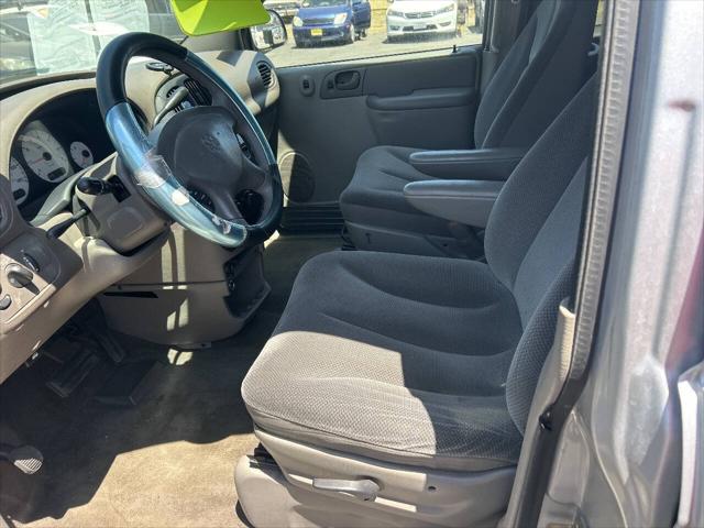 2003 Dodge Grand Caravan SE