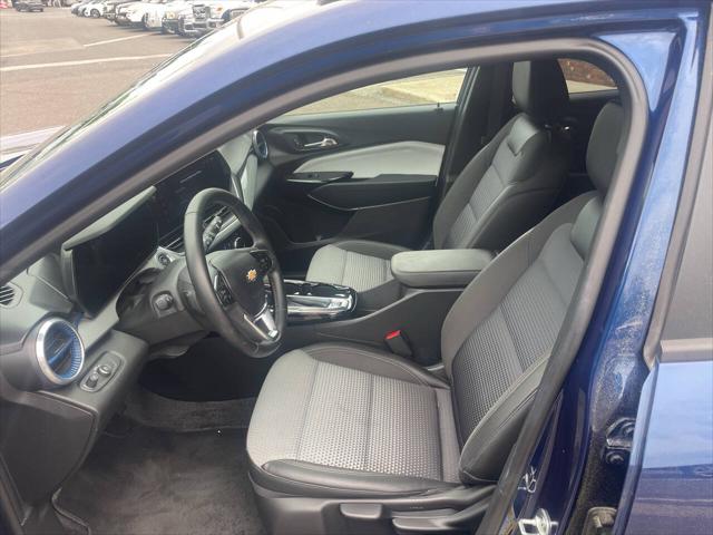 2024 Chevrolet Trax FWD LT