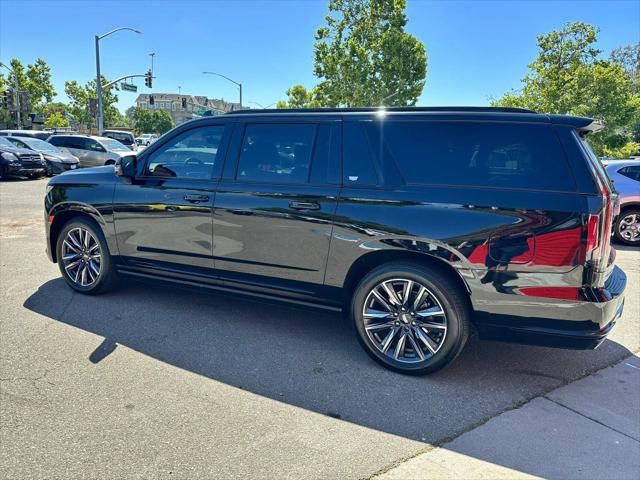 2023 Cadillac Escalade ESV 4WD Sport