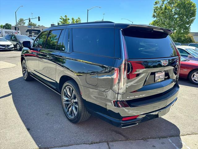 2023 Cadillac Escalade ESV 4WD Sport