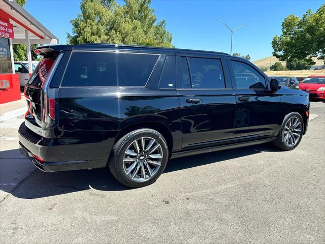 2023 Cadillac Escalade ESV 4WD Sport