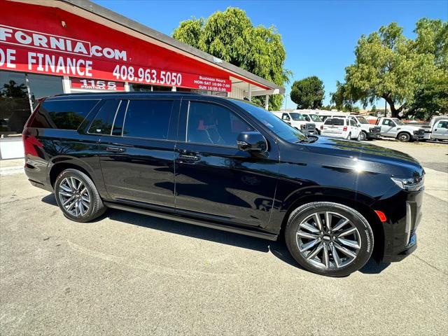 2023 Cadillac Escalade ESV 4WD Sport