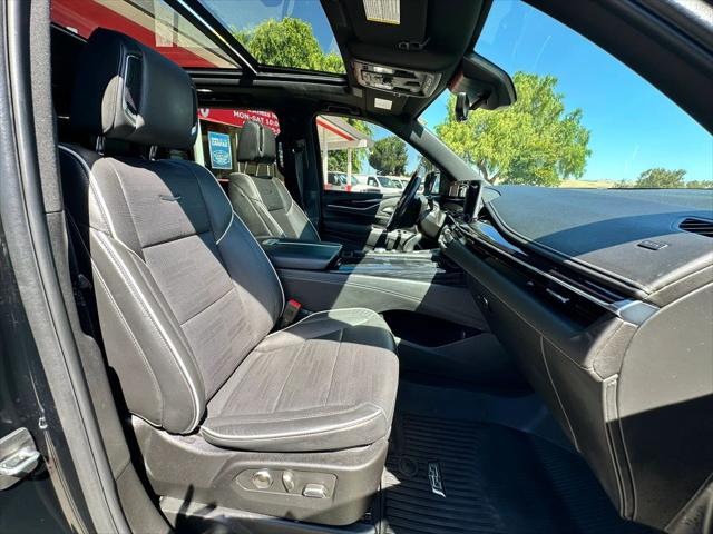 2023 Cadillac Escalade ESV 4WD Sport