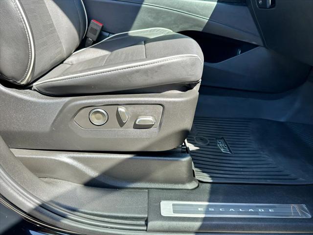 2023 Cadillac Escalade ESV 4WD Sport