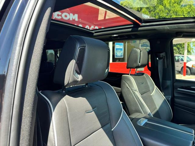2023 Cadillac Escalade ESV 4WD Sport