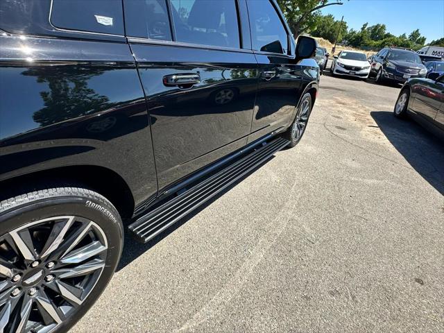 2023 Cadillac Escalade ESV 4WD Sport