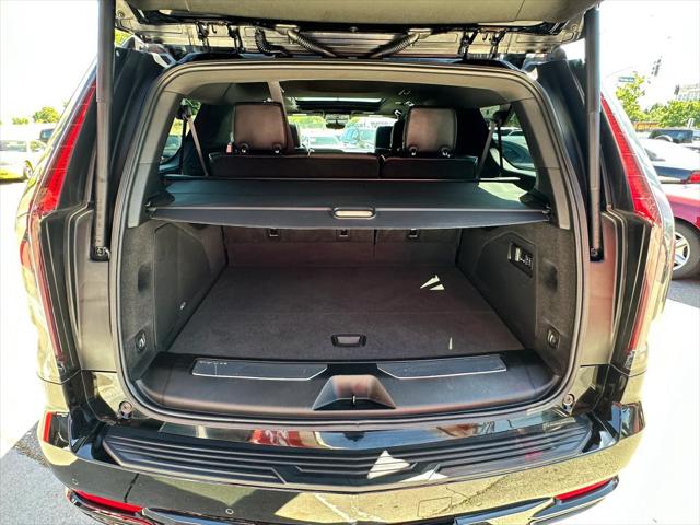 2023 Cadillac Escalade ESV 4WD Sport