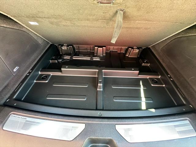 2023 Cadillac Escalade ESV 4WD Sport