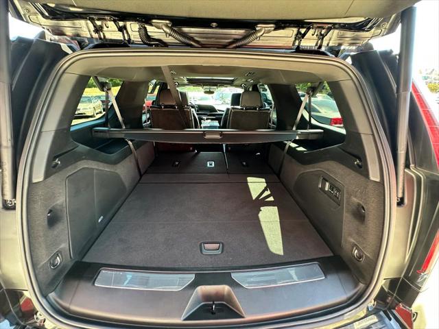 2023 Cadillac Escalade ESV 4WD Sport