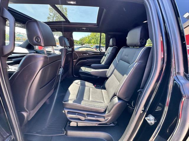 2023 Cadillac Escalade ESV 4WD Sport