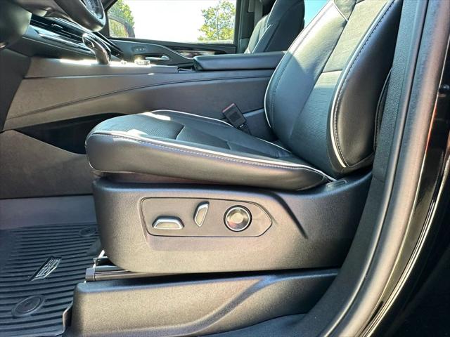 2023 Cadillac Escalade ESV 4WD Sport
