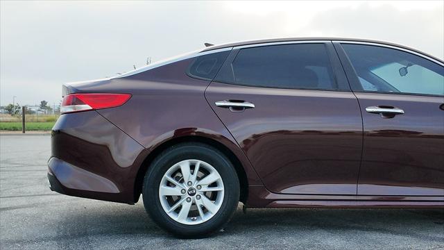 2017 Kia Optima LX