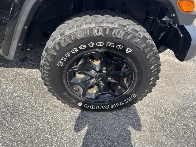 2022 Jeep Gladiator Sport
