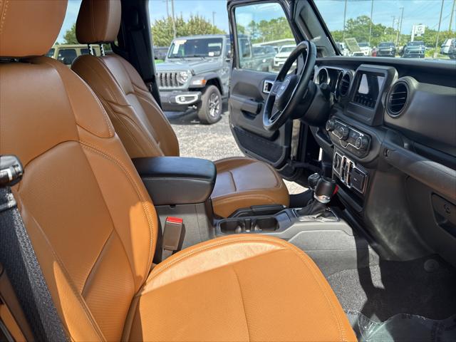 2022 Jeep Gladiator Sport