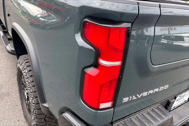 2026 Chevrolet Silverado 2500HD Crew Cab, Standard Bed, XR2, 4WD