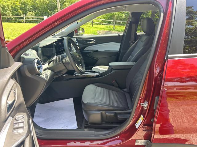 2024 Chevrolet Trax FWD LT