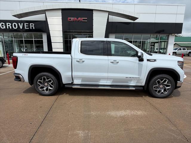 2026 GMC Sierra 1500 Crew Cab, Short Bed, SLT, 4WD