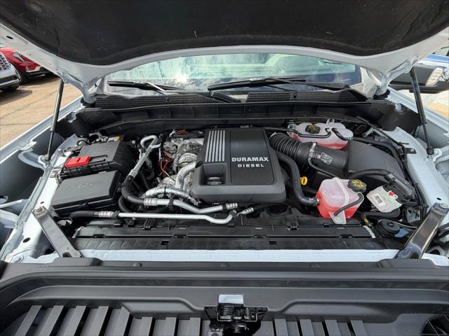 2026 GMC Sierra 1500 Crew Cab, Short Bed, SLT, 4WD