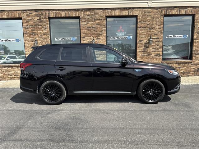 2022 Mitsubishi Outlander PHEV LE S-AWC