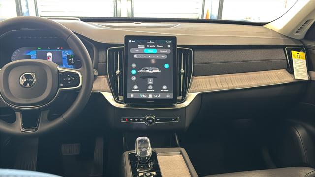 2026 Volvo XC90 Plug-In Hybrid Ultra, T8 AWD, Electric/Gasoline, Bright, 7 Seats
