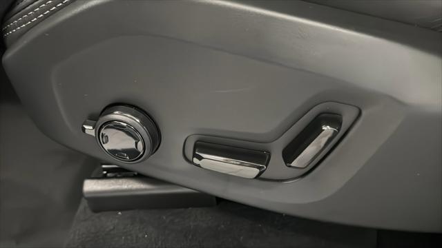 2026 Volvo XC90 Plug-In Hybrid Ultra, T8 AWD, Electric/Gasoline, Bright, 7 Seats