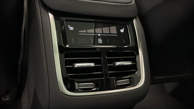 2026 Volvo XC90 Plug-In Hybrid Ultra, T8 AWD, Electric/Gasoline, Bright, 7 Seats