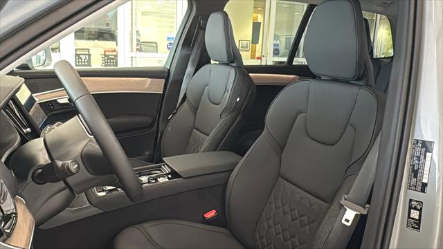2026 Volvo XC90 Core, B5 AWD Gas (mild hybrid), Gasoline, Bright, 7 Seats