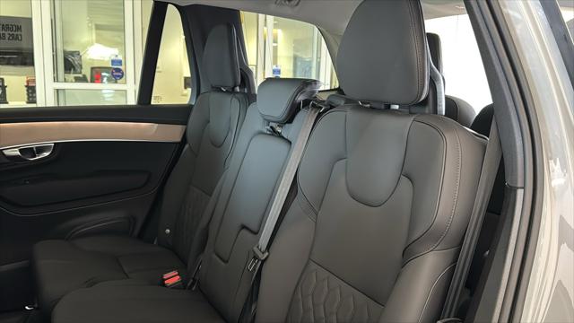 2026 Volvo XC90 Core, B5 AWD Gas (mild hybrid), Gasoline, Bright, 7 Seats