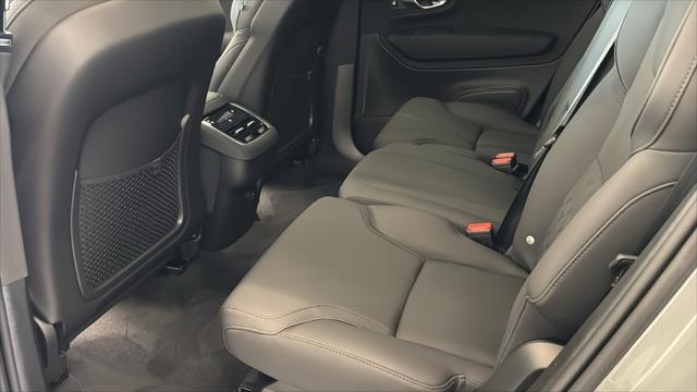 2026 Volvo XC90 Core, B5 AWD Gas (mild hybrid), Gasoline, Bright, 7 Seats