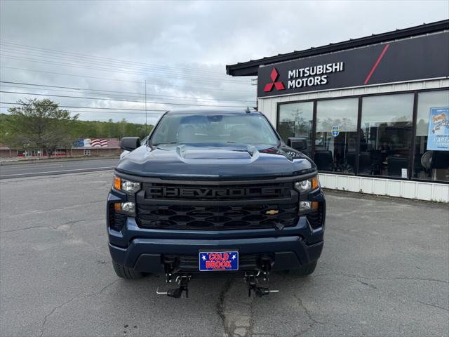 2023 Chevrolet Silverado 1500 4WD Crew Cab Short Bed Custom