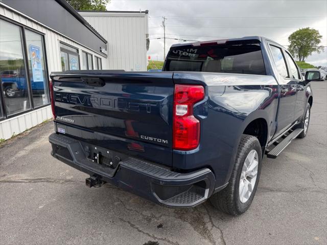 2023 Chevrolet Silverado 1500 4WD Crew Cab Short Bed Custom