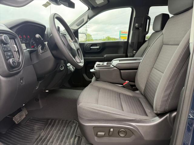 2023 Chevrolet Silverado 1500 4WD Crew Cab Short Bed Custom