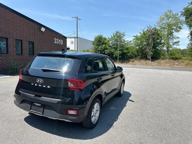 2021 Hyundai Venue SE