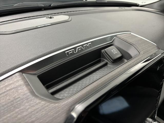 2026 Ram 1500 Laramie Crew Cab 4x4 57 Box