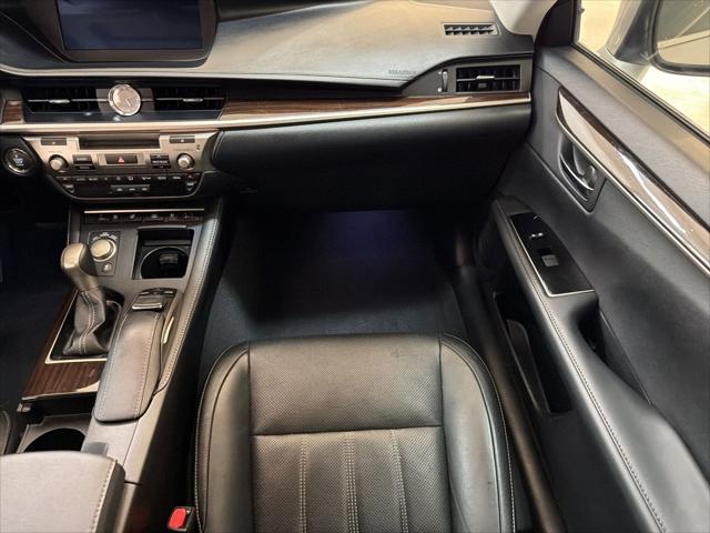 2016 Lexus ES 350 Unknown