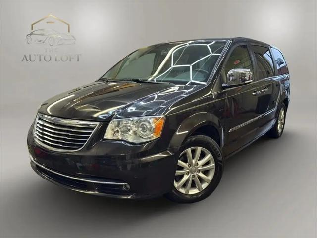 2015 Chrysler Town & Country Limited Platinum for sale near Columbus, OH