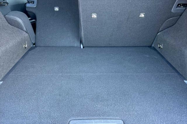 2025 Nissan Kicks SR FWD