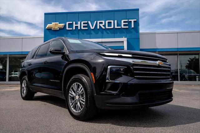 2025 Chevrolet Traverse FWD LT for sale in Glendale, WI