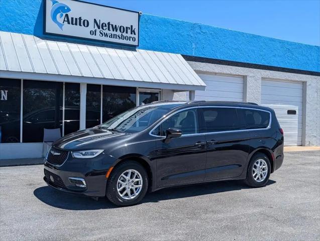 2022 Chrysler Pacifica Touring L for sale in Swansboro, NC