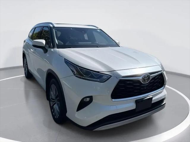 2021 Toyota Highlander Platinum for sale in Latham, NY