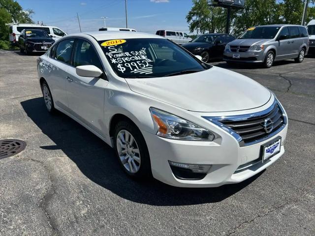 2014 Nissan Altima 2.5 S for sale in Cedarville, IL