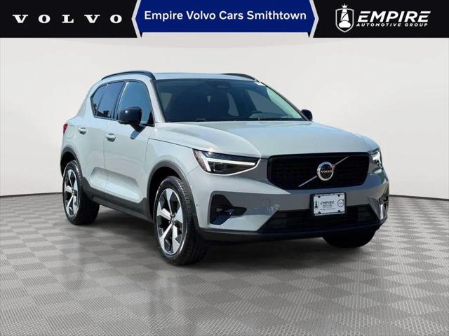 2026 Volvo XC40 Plus, B5 AWD Gas (mild hybrid), Dark for sale in Saint James, NY