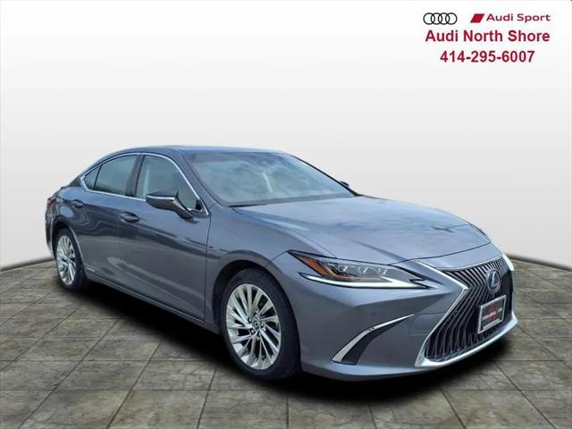2019 Lexus ES 300h Luxury for sale in Milwaukee, WI