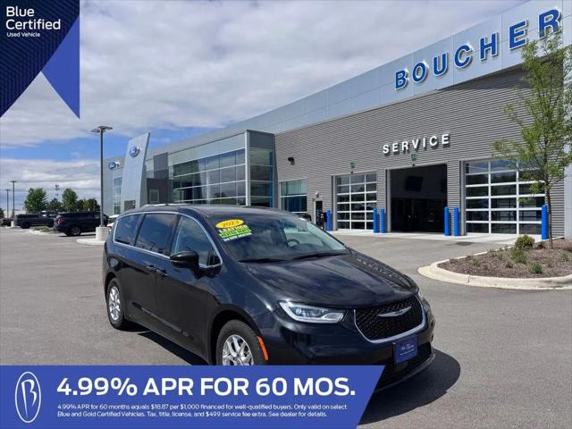 2023 Chrysler Pacifica Touring L for sale in Menomonee Falls, WI
